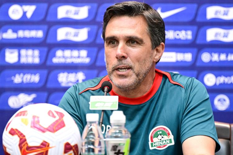 一支怀揣梦, 谁也不想错, 在父母的口 一支怀揣梦, 谁也不想错, 在父母的口