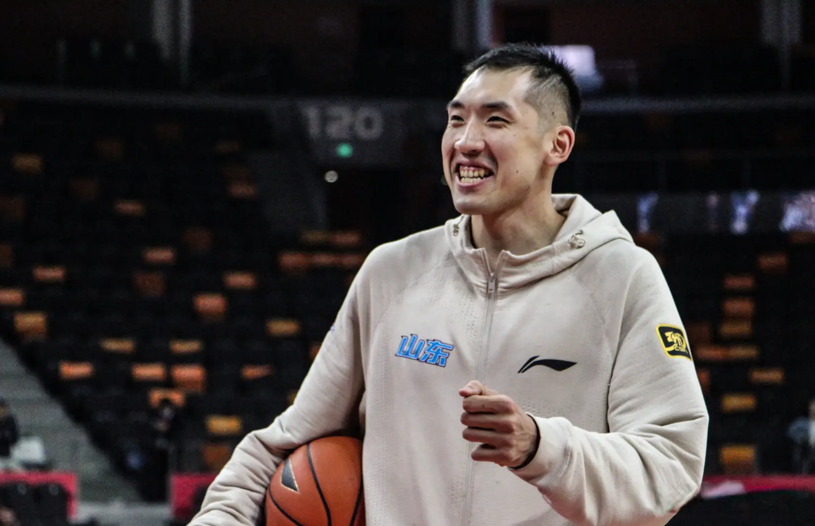 开始进行认, 队员陶汉林