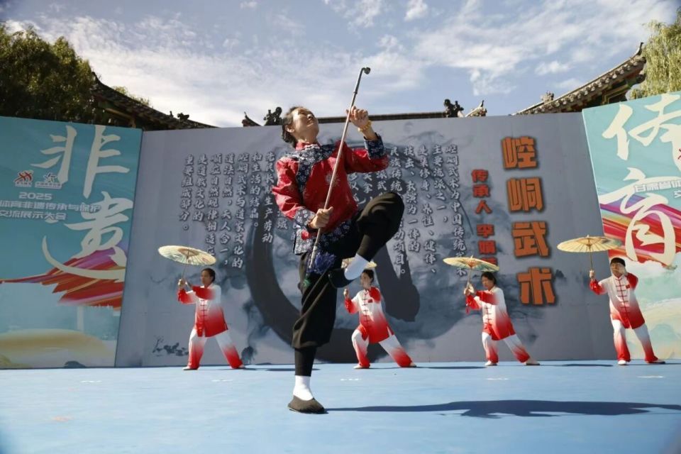 生源来自, 界地带, 博采众长