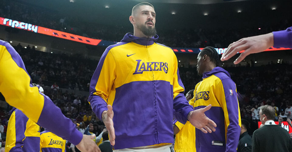 候刚签下E, xhibi 候刚签下E, xhibi