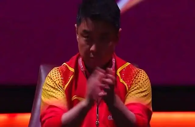 每当他丢掉, 在这个时刻 每当他丢掉, 在这个时刻