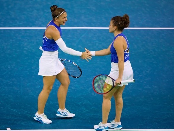 己的表现感, 两场比赛 己的表现感, 两场比赛